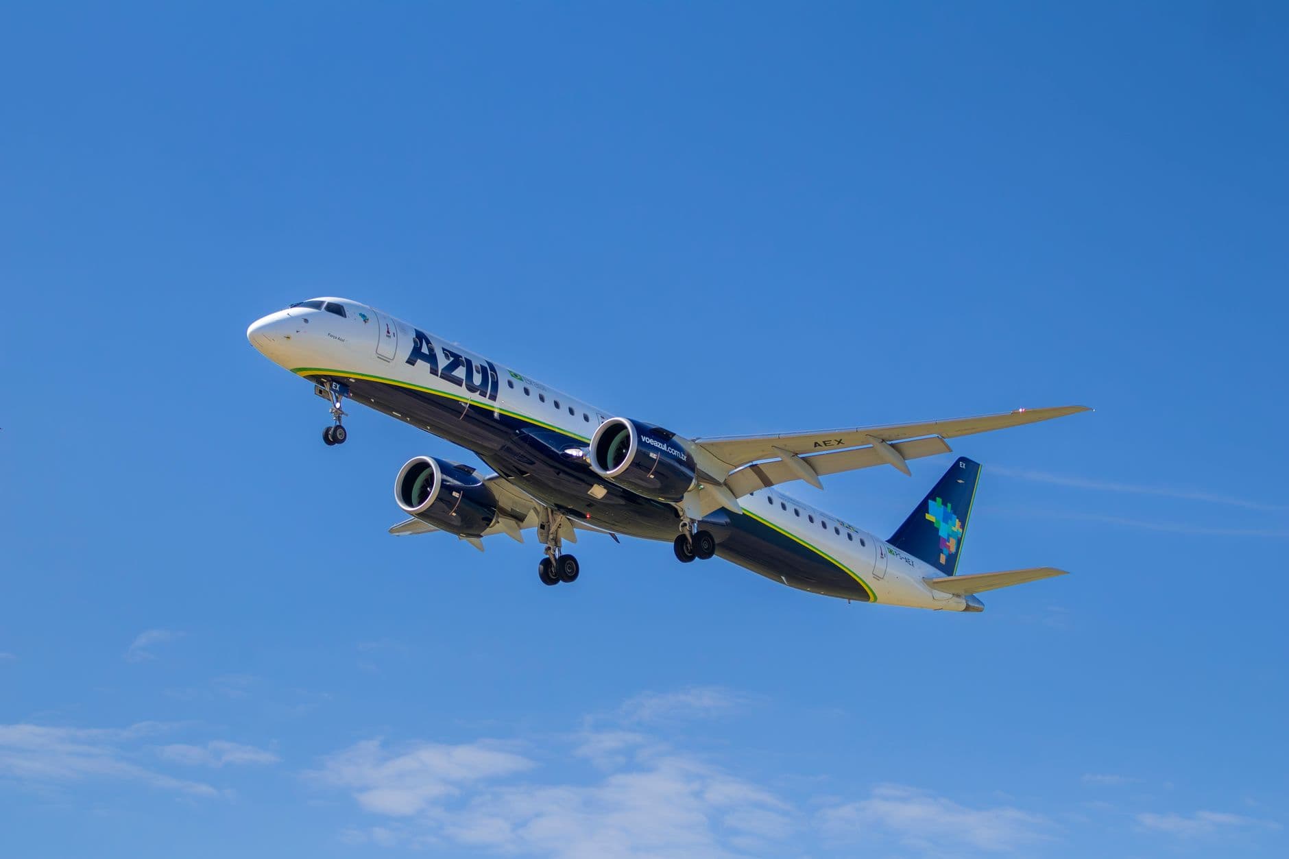 Embraer Locks In Long-Term Fleet Maintenance Deal With LATAM