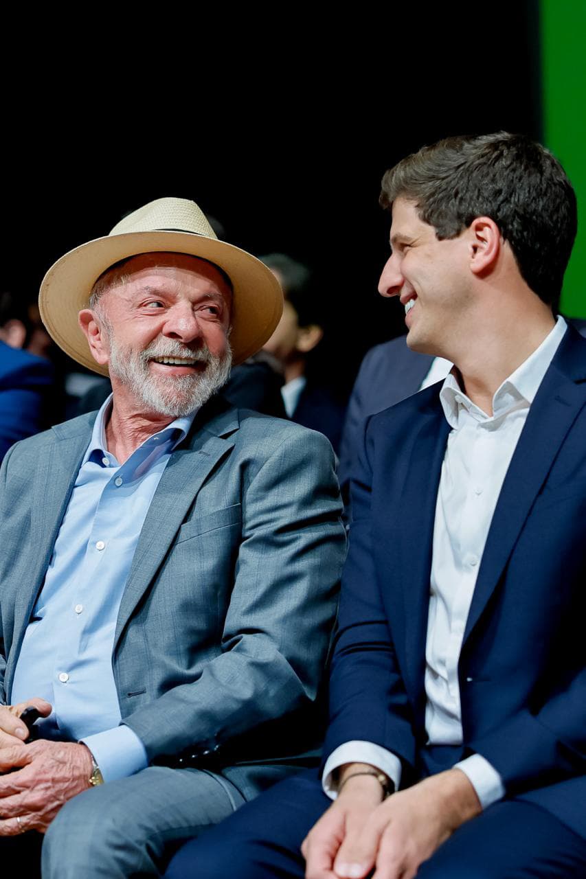 Lula Leads First Round But Runoff Shows Tie in Brazil Election Polls