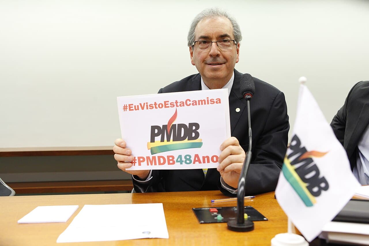 Dino Freezes Eduardo Cunha Assets in Secret Budget Probe